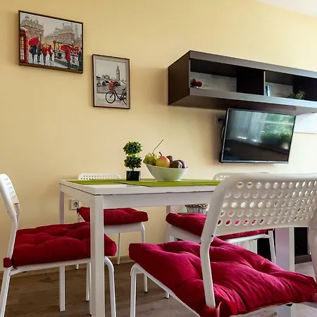 Riverside With Free Parking *